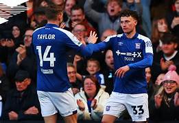 比赛关键转折点：迪尤斯伯里-霍尔改变局势-星空体育