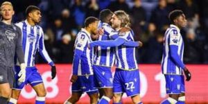 下半场关键战术与攻防交锋-星空体育