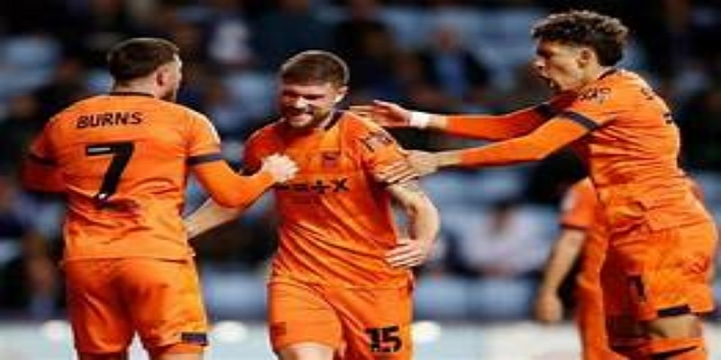 星空体育战术聚焦：麦肯纳体系打造高效进攻机器 -星空体育