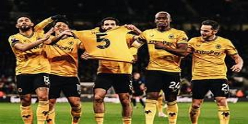 狼队的战术革新与成绩突破-星空体育