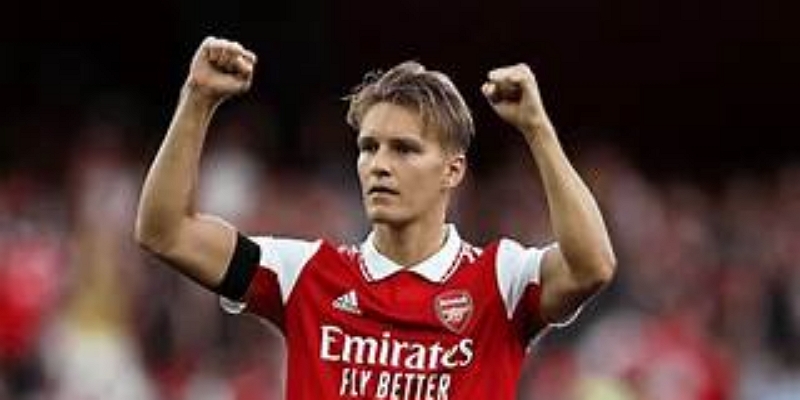 转会谈判与核心引援：星空体育聚焦锋线与中场升级-星空体育